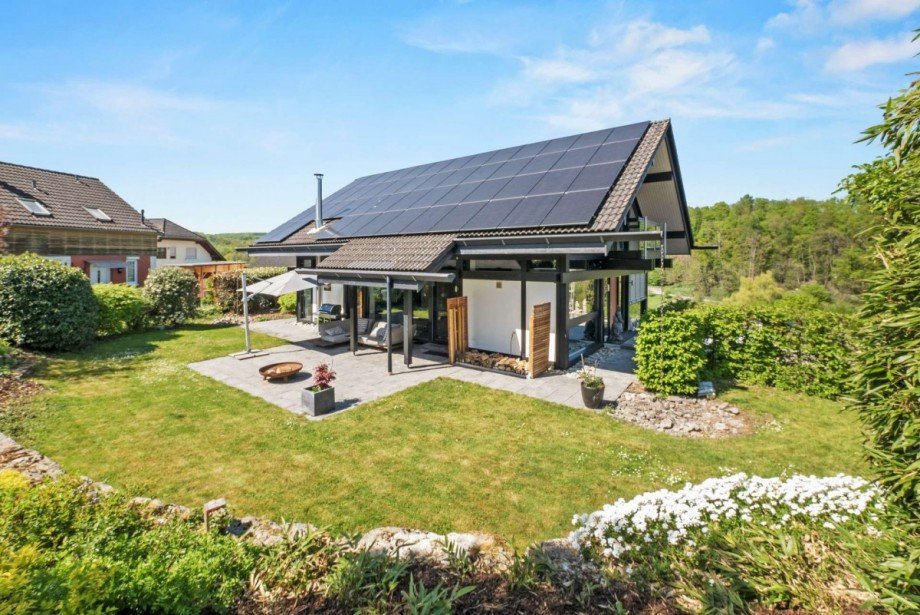 Au�enansicht mit Gartenblick Einfamilienhaus Niedererbach