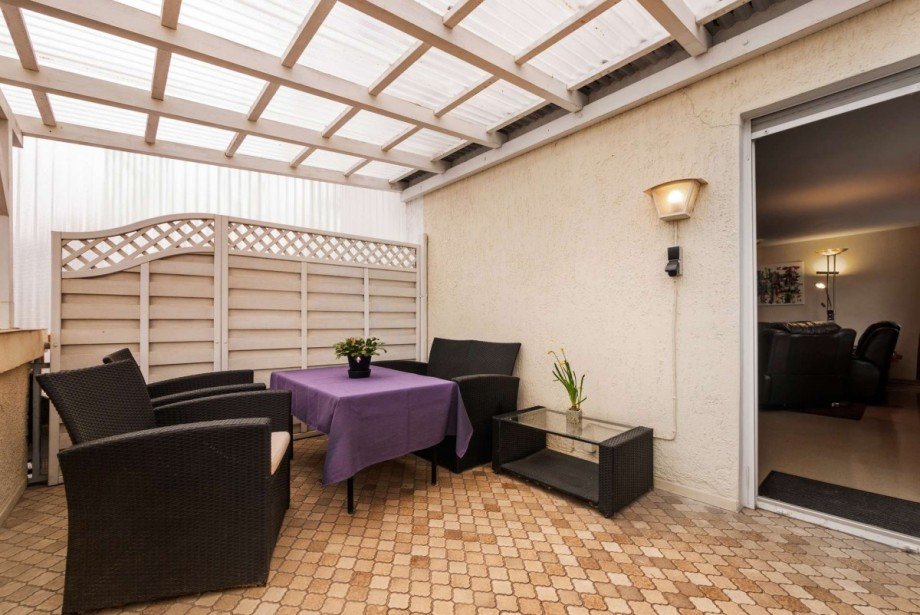 �berdachter Balkon Haus Okriftel