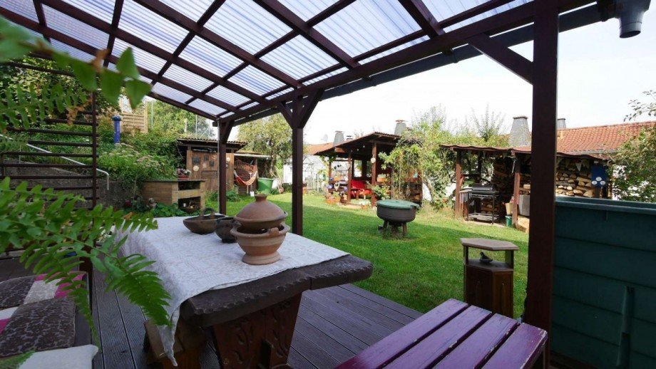 Gro�e Bedachte Terrasse Einfamilienhaus Waldsolms