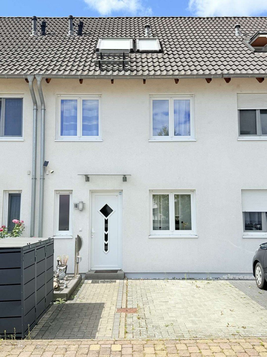 Frontansicht Reihenmittelhaus Hanau