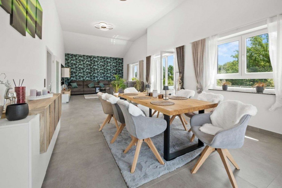 Platz f�r einen gro�en Esstisch Penthousewohnung Hattersheim am Main