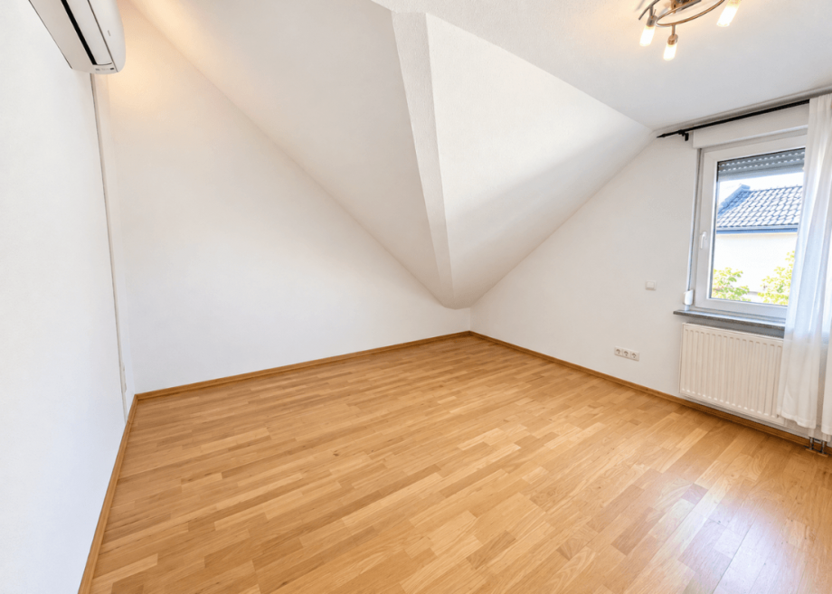Schlafzimmer II (2. OG) Maisonettewohnung Hattersheim am Main