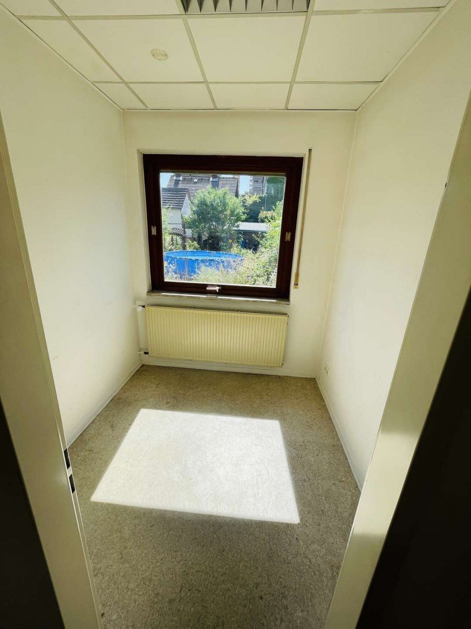 Blick ins Hinterb�ro B�ro / Praxis Okriftel