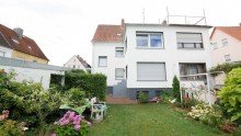  Zweifamilienhaus mit gro�em Garten und guter Ausbaum�glichkeit zu einem Dreifamilienhaus