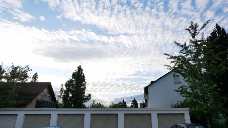 Seitenblick auf beide H�user Haus Okriftel