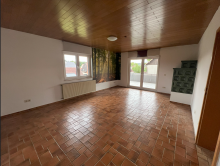 Wohnzimmer (EG) Freistehendes EFH mit gro�em Grundst�ck, Doppelgarage und Ausbaureserve im DG
